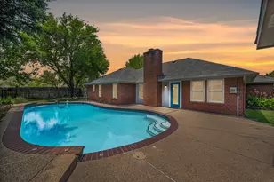 100 Downwood Dr, Burleson, TX 76028 - Photo 1