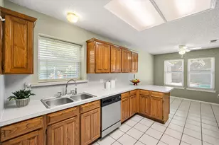 100 Downwood Dr, Burleson, TX 76028 - Photo 10