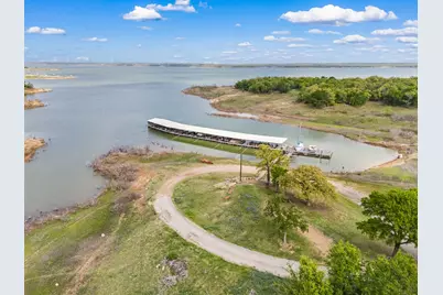 3716 Oakwood Drive, Grapevine, TX 76051 - Photo 2