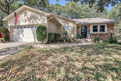 6112 Farmingdale Drive, Arlington, TX 76001 - Photo 1