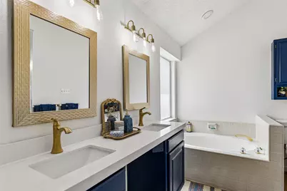 7048 Sample Drive, The Colony, TX 75056 - Photo 8