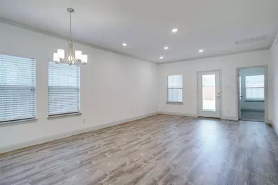 331 Oak Creek Drive, Lavon, TX 75166 - Photo 2