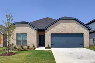 331 Oak Crk Dr, Lavon, TX 75166 - Photo 1