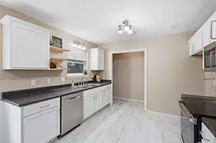 3113 Spring Lake Dr, Bedford, TX 76021 - Photo 10