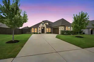 466 Summer Grove Dr, Midlothian, TX 76065 - Photo 1
