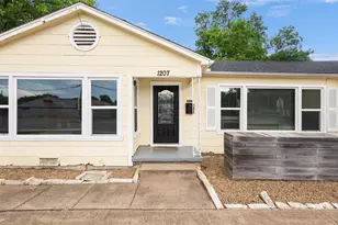 1207 S Washington St, Kaufman, TX 75142 - Photo 1