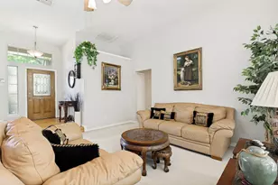 1317 Savoy Dr, Carrollton, TX 75006 - Photo 6