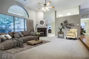 1317 Savoy Dr, Carrollton, TX 75006 - Photo 4