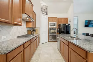 2810 Green Cir Dr, Mansfield, TX 76063 - Photo 8