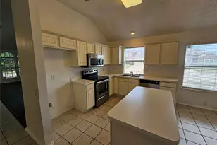 1128 Marshall Dr, Euless, TX 76039 - Photo 10