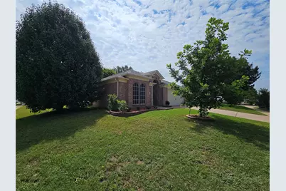 1128 Marshall Drive, Euless, TX 76039 - Photo 2