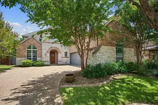 8305 Turtleback Ct, McKinney, TX 75070 - Photo 2