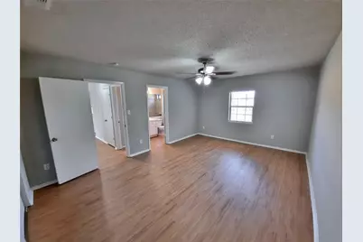 2646 Winslow Drive, Grand Prairie, TX 75052 - Photo 12