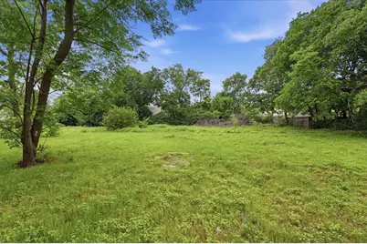 510 W Willingham Street, Cleburne, TX 76033 - Photo 2
