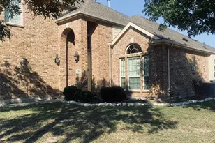 1021 Hummingbird Ct, Forney, TX 75126 - Photo 2