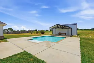 109 Stonegate Ave, Weatherford, TX 76087 - Photo 32