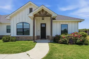 109 Stonegate Ave, Weatherford, TX 76087 - Photo 2