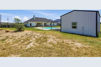 109 Stonegate Avenue, Weatherford, TX 76087 - Photo 38