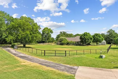 4797 Red Oak Circle, Aubrey, TX 76227 - Photo 2