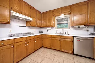408 Chimney Hill Cir, Mansfield, TX 76063 - Photo 6