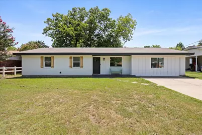 270 Barker Street, Stephenville, TX 76401 - Photo 1