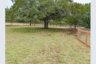 1025 Burchbury Trail, Argyle, TX 76226 - Photo 32