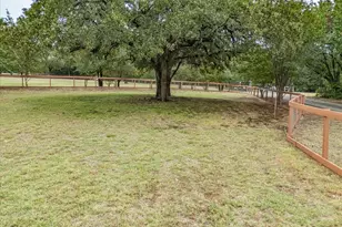 1025 Burchbury Trail, Argyle, TX 76226 - Photo 32