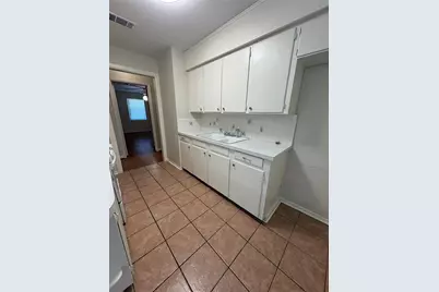 588 Rea Avenue, Lancaster, TX 75146 - Photo 6