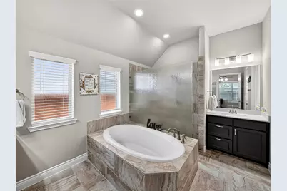 8712 Navidad Falls Drive, McKinney, TX 75071 - Photo 18