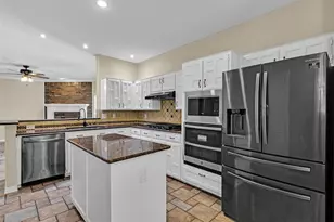 6906 Graham Dr, Rowlett, TX 75089 - Photo 6