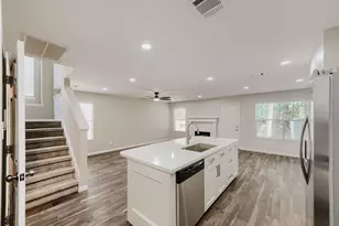 11 Wineberry Pl, The Woodlands, TX 77382 - Photo 8
