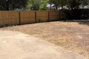 2025 Lyle Ave, Waco, TX 76708 - Photo 30