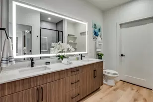 2016 S Ervay St, Dallas, TX 75215 - Photo 6