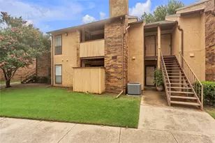 2101 Friendly Dr, Arlington, TX 76011 - Photo 18
