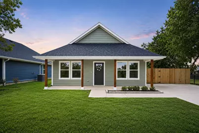 212 W Madison Street, Hillsboro, TX 76645 - Photo 1