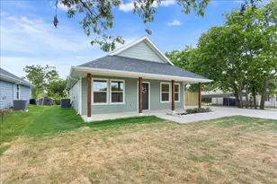 212 W Madison St, Hillsboro, TX 76645 - Photo 28