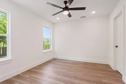 212 W Madison Street, Hillsboro, TX 76645 - Photo 12
