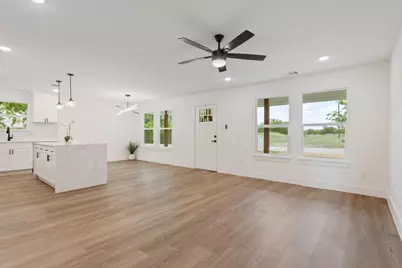 212 W Madison Street, Hillsboro, TX 76645 - Photo 4