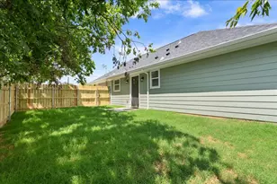 212 W Madison St, Hillsboro, TX 76645 - Photo 22