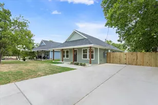 212 W Madison St, Hillsboro, TX 76645 - Photo 2
