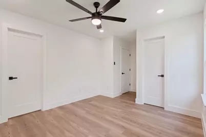 212 W Madison Street, Hillsboro, TX 76645 - Photo 16