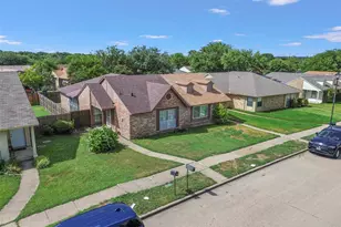 7129 Sorcey Rd, Dallas, TX 75249 - Photo 32