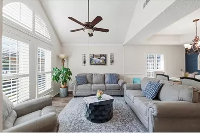 2117 Pinwood Circle, Arlington, TX 76001 - Photo 10