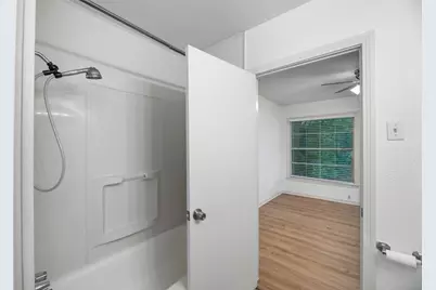 8639 San Benito Way, Dallas, TX 75218 - Photo 14