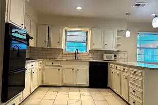 618 Brook Valley Ln, Dallas, TX 75232 - Photo 2