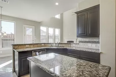7592 Plowman Lane, Frisco, TX 75035 - Photo 8