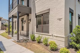 305 Sunset Ln, Fort Worth, TX 76114 - Photo 2
