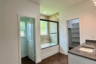 2312 Morgan St, Greenville, TX 75401 - Photo 14
