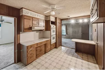 156 Bowie, McGregor, TX 76657 - Photo 6
