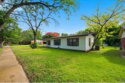 156 Bowie, McGregor, TX 76657 - Photo 22
